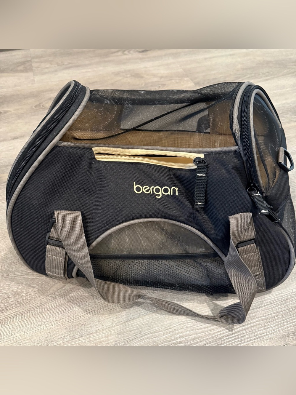 Puppy or cat carry on bag black and grey